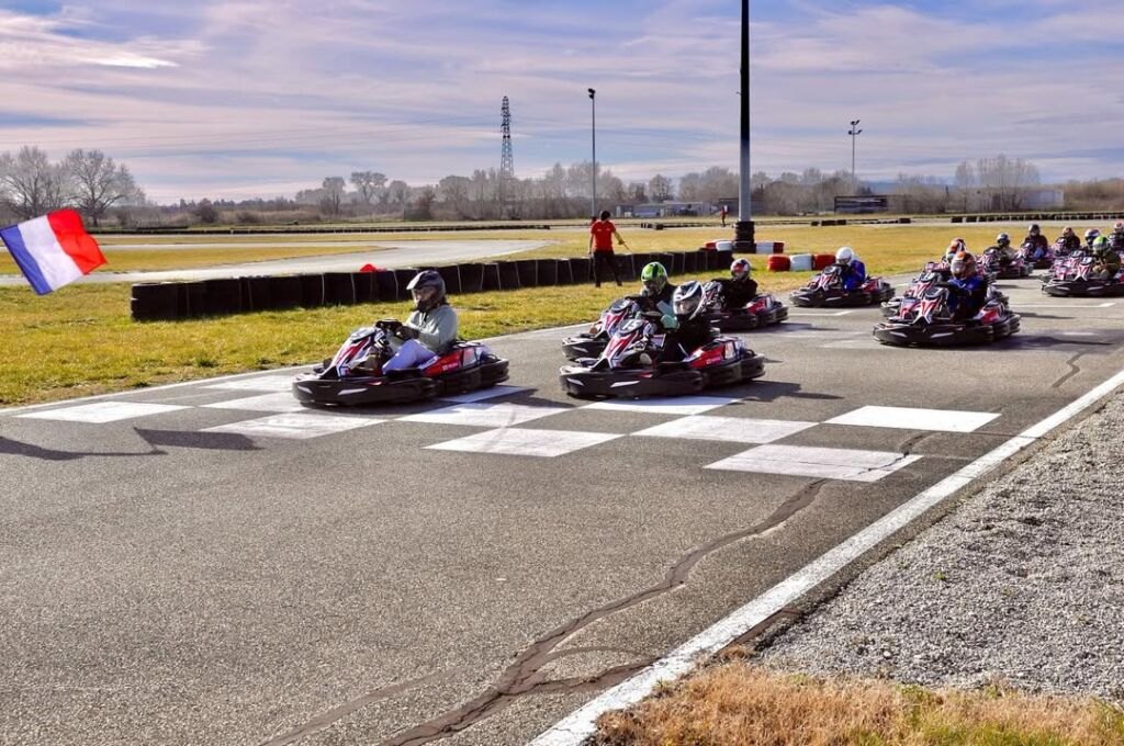 Karts sur le circuit de Monteux